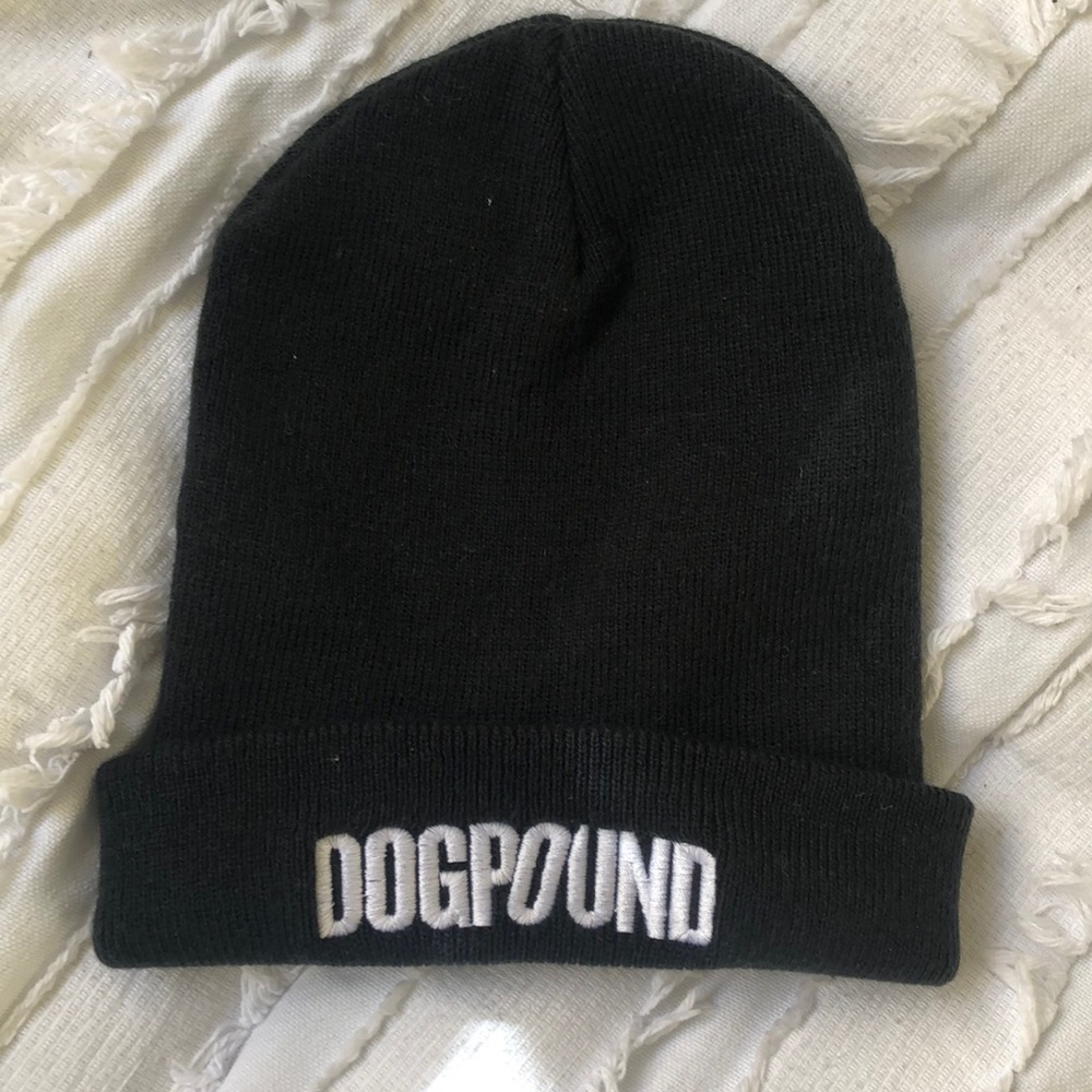 Dogpound beanie